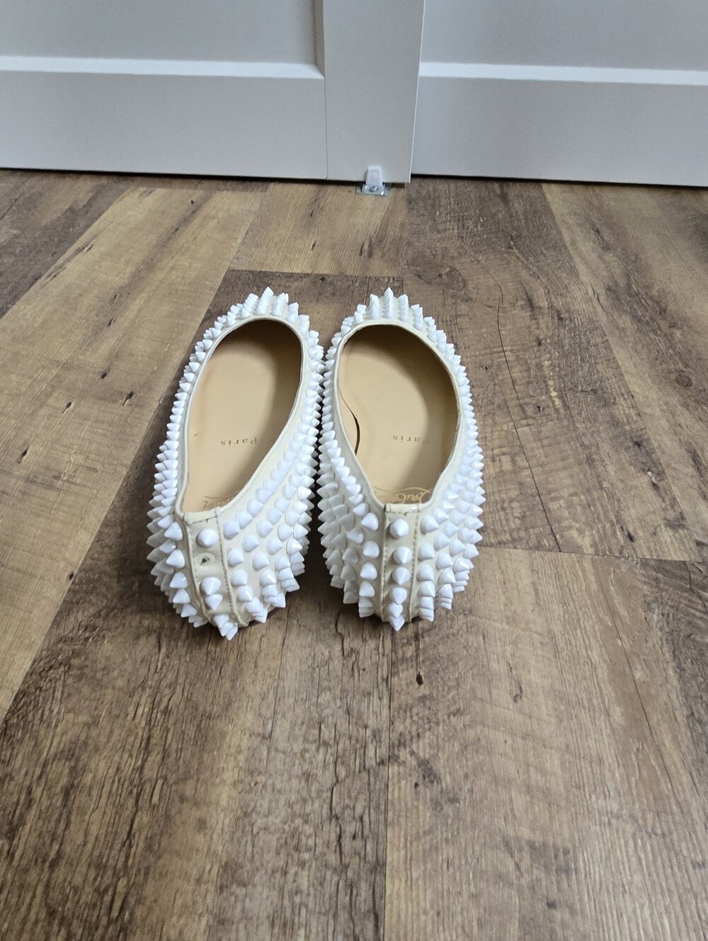 Christian Louboutin Pigalle Spikes Cream/white Flats Womens Size 36 - Picture 5 of 14